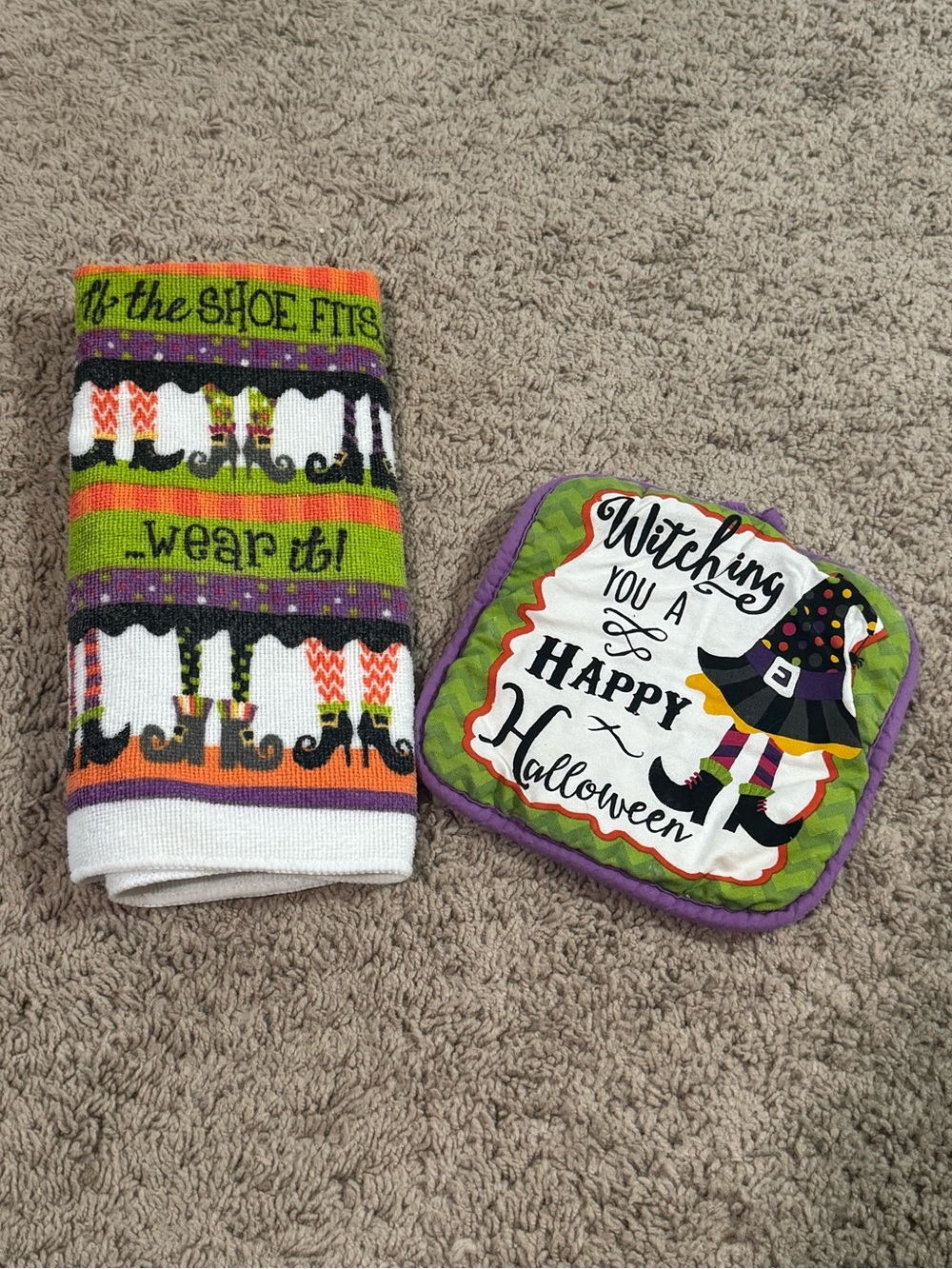 Halloween Witch Kitchen Towel and Pot Holder Set - Green & Purple